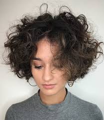 If it's too short, then you won't get anything of of the waves and if it's too long, then the length and weight of the strands of the hair might pull them. 50 Absolutely New Short Wavy Haircuts For 2021 Hair Adviser