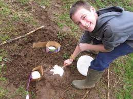 track mold craft in the garden