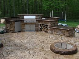 creating concrete outdoor kitchens in