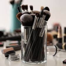 5 makeup brushes for a flawless look a