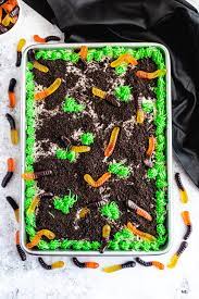 dirt and worms poke cake recipe