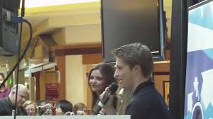 Sterling knight and his girlfriend singing 2012 Sterling Knight Danielle Campbell Q A Session Youtube