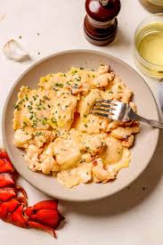 the best creamy lobster ravioli sauce