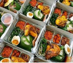 Rice box kini tidak hanya berlauk ayam saus salted egg. Nasi Box Dengan Menu Tradisional Blog Tiga Dara