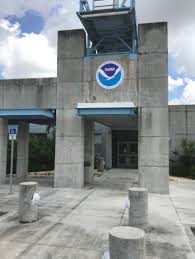 Updated august 19 10:37 a.m.: Goverment Painting Project Of National Hurricane Center In Miami Fl