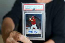 New jersey's ultimate trading card show. Signed Mike Trout Rookie Card Found In 60 Storage Unit At Nh Auction