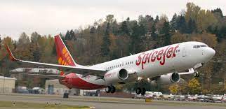 Indien stellt Boeing 737 unter ...