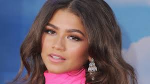 nuts over zendaya s outfit stylecaster