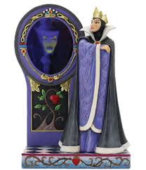 evil queen magic mirror scene figurine