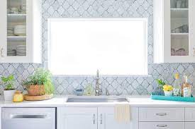 Gray Arabesque Backsplash Tiles With