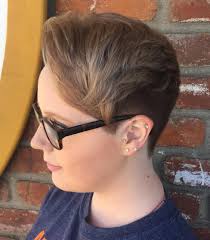 A long pixie haircut is an excellent option if you want to transition into a cropped style gradually. 50 Short Hairstyles For Round Faces With Slimming Effect Hair Adviser