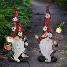welcome sign gnomes garden statue