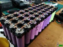 Diy 36v battery pack made with used 18650 batteries. How To Build A Field Charging Battery Out Of Recycled 18650 Cells