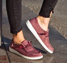 Последние твиты от hey dude shoes (@heydudeshoesusa). Hey Dude Womens Wendy Stretch Burgundy Cleary S Shoes Boots
