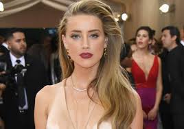 She made her film debut in 2004 in the sports drama friday night lights. Amber Heard Biography Height Life Story Super Stars Bio