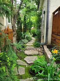Narrow Garden Cottage Garden Design