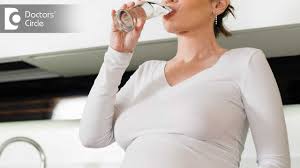 what causes dry lips during pregnancy