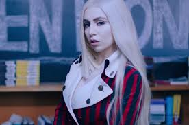 ava max s so am i video watch