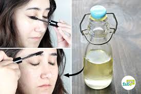 castor oil for thicker eyebrows and