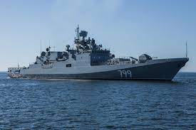 Russian Navy's Admiral Makarov conducts ...