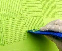Aprenda a fazer cinco tipos de parede texturizada | Parede texturizada,  Textura parede, Grafiato
