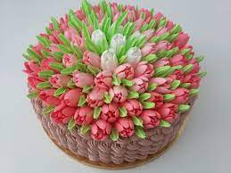 Торт с тюльпанами из крема - 63 фото