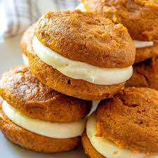 pumpkin whoopie pies with cream cheese