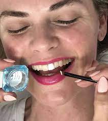 makeup for your teeth is a thing and it