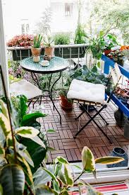 decor items for your balcony garden