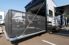 10 smallest 5th wheel toy hauler specs