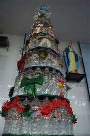 Pohon natal yang terbuat dari botol bekas. Pohon Natal Dari Botol Sprite Pohon Natal Dari Botol Sprite Pohon Natal Botol Plastik Pohon Natal Dari Botol Plastik Bekas Nahoko Koizumi