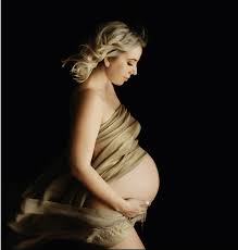 maternity shoot lastest makeup and