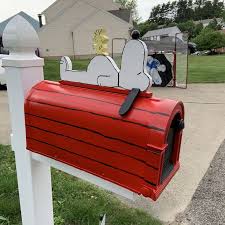 Mailbox Decor Snoopy Dog House