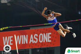 A clutch performance from ej obiena saw him through to the final of the tokyo olympics men's pole vault during the qualification event saturday morning at olympic stadium. Ej Obiena Clears Olympic Pole Vault Semis