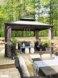 Outdoor Living Room Decorating