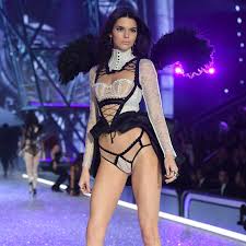 kendall jenner s vs show 2016 runway