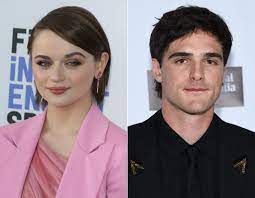 Earlier this year, the euphoria star was surprisingly stars joey king and joel courtney will return as elle evans and lee flynn for the second installment. Joey King Reportedly Fired Back At Her Ex Jacob Elordi Over His Kissing Booth 2 Comments Glamour