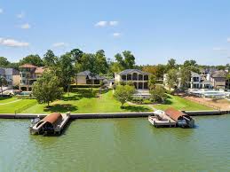 in lake conroe gated communities