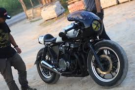 Back then most of the cafe racers were built around iconic british motorcycle the build of bs1 honda cb750 started with stripping of the bike down to the frame. Behind The Scene Honda Cbx 750 Cafe Racer M1 21 Kerkus Motorworks