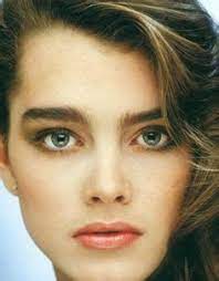 This brooke shields photo contains hot tub. Pin On Synerbiz