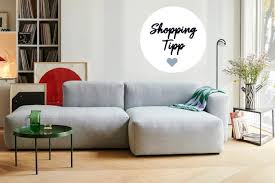 The living room is a central space in family life probably functioning as the feng shui wall colors living room five elements fengshui fengshuiespanol fengshuihogar fengshuimoney wall color feng shui tips feng shui. Feng Shui Harmonsich Einrichten Dekorieren Living At Home