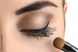 makeup close up eyebrow makeup brush