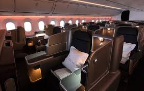 qantas dreamliner to fly brisbane la