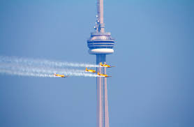 Hours, address, cn tower reviews: The History Of Toronto S Cn Tower In 1 Minute