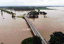 La possibilité d'inondation est particulièrement élevée. En Images Les Inondations En Allemagne En Belgique Et Aux Pays Bas Laissent Derriere Elles Des Scenes De Desolation