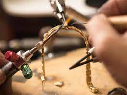jewelry repair industry trends