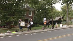 It was originally to be released thursday morning by senate majority leader mitch mcconnell, but the kentucky republican instead hosted an unscheduled meeting with mnuchin and white house chief of staff mark meadows. Protesters Gather Outside Mcconnell S Louisville Home Ahead Of Trump S Supreme Court Nomination News Wdrb Com