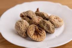 Can dried figs get moldy?