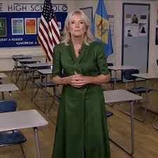 Jill biden attended the first 2020 presidential debate in valentino heels and a green dress from gabriela hearst jill biden's silky dress has a sustainable twist at the first presidential debate. Jill Biden Offers A Different Model For First Lady Our Fashion Critic Writes The New York Times