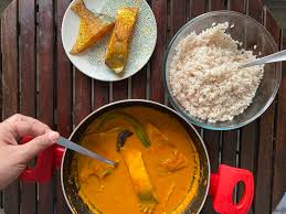 Of all the region's dishes, along with vindaloo perhaps one of the most well known is goan fish curry. Finely Chopped How To Make A Goan Fish Curry And More Tales From The Fish Markets Of Mumbai